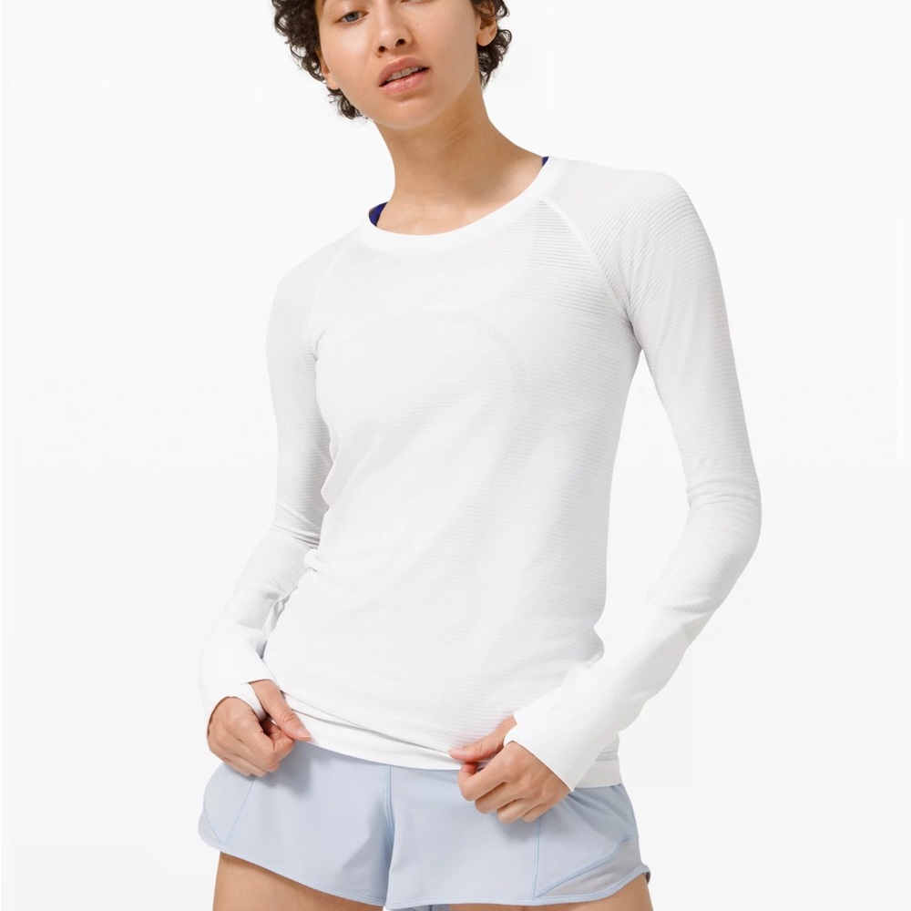 Lululemon Swiftly Tech Long Sleeve 2.0, Sun UV Changing Yarn, size 6